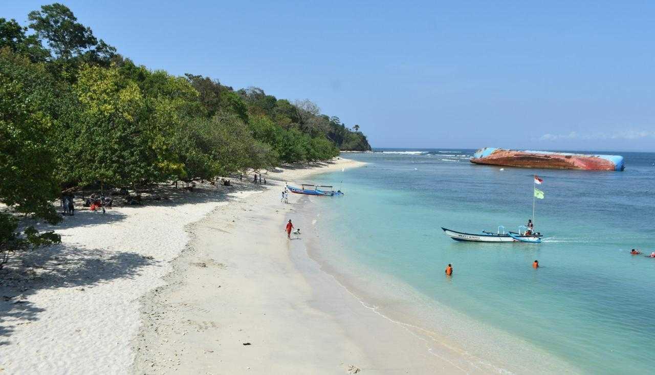 Homestay di Pangandaran untuk Rombongan: Kenyamanan Keluarga di Pangandaran 