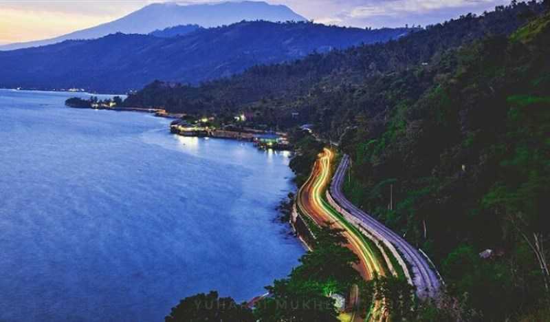 Penginapan Dekat Danau Singkarak: Nikmati Keindahan Danau Singkarak dari Dekat 