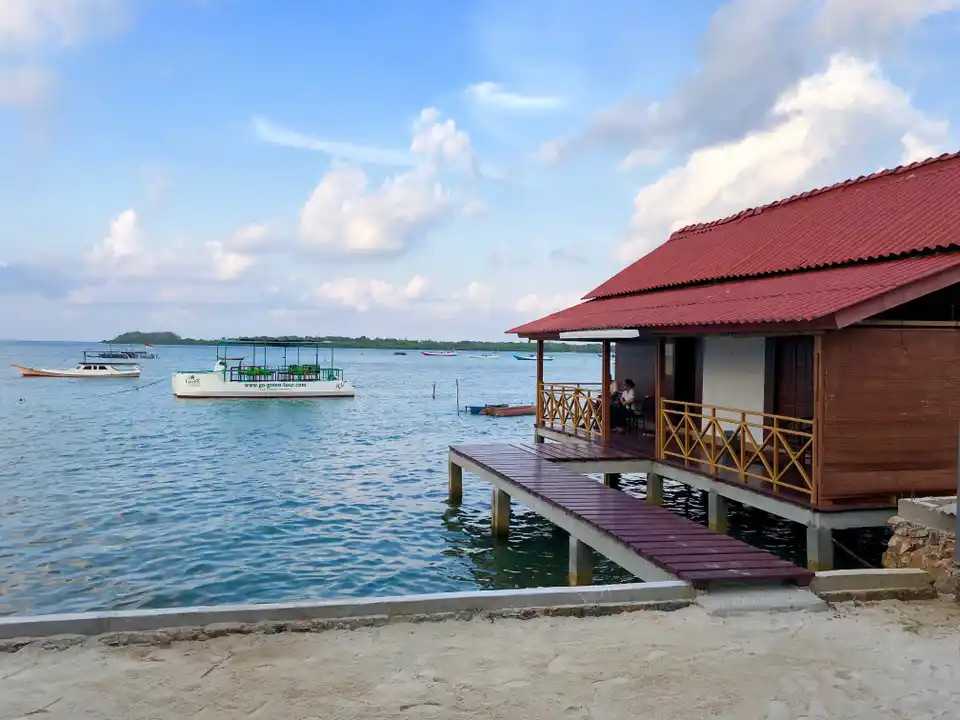 Hotel Sky Karimun: Kenyamanan dan Pemandangan yang Luar Biasa 