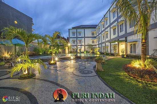 Hotel Puri Nusa Indah: Kemewahan Tradisional di Hotel Puri Nusa Indah 